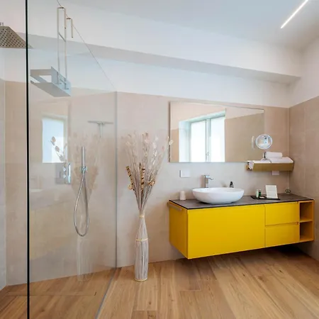 Revo Apartaments - Gualzi63 The Best View Sondrio Exterior photo