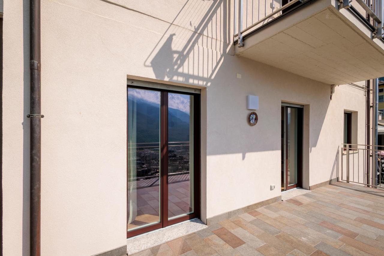 Revo - Gualzi63 The View Apartment Sondrio
