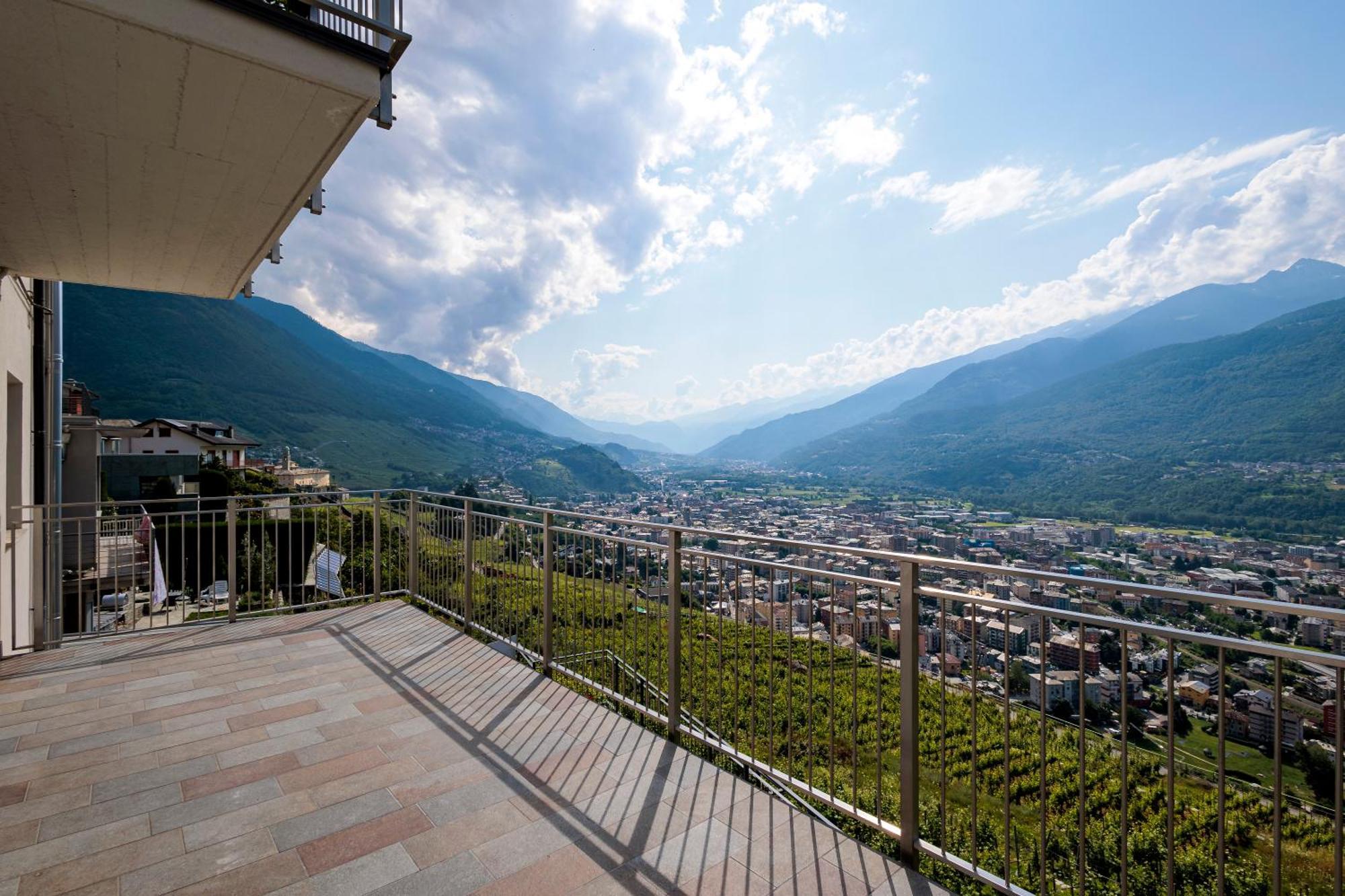 Apartment Revo - Gualzi63 The View Sondrio